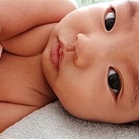 今天中午不知道吃什么吃坏肚子了，肚子很疼，宝妈们坏肚子宝宝吃母乳会不会有影响？