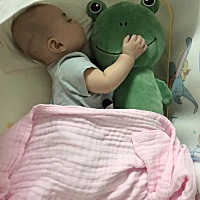 现在睡觉晚上通宵，天天凌晨五点睡觉