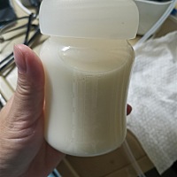 奶太多也有烦恼，一会不吸出来就涨的难受😭！