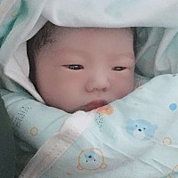 5月18日我的小男神降临了！ 出生到现在变化可真大啊！ 爱你❤么么哒！