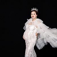 2020年8月1号，刨腹七层，喜得千金，身高52cm，体重4000克，妈妈希望你一生顺遂，平安健康❤️