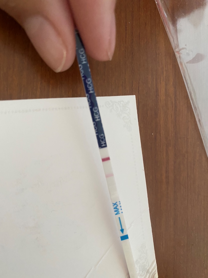 今天早上早孕纸加深了