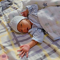 做四维彩超的时候医生就说手脚好看，现在第十天了你这个手也太好看了吧