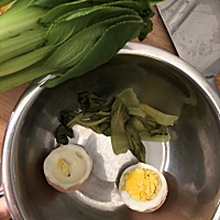 前天婆婆说家里没菜了 一直在下雨 我就没去买 昨天去买了些 因为顺便带娃下去溜达 回来时候已经6点多了 ...