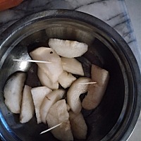 大夏天的，请问大家月子里都吃些什么？我都不知道要吃什么了？家人也为知犯愁，整的我也鬼火的很