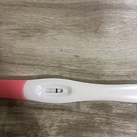 姐妹们月经推迟三天 今天早上是这样，是什么意思