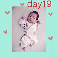 宝儿20天啦！出生时六斤七两，今天七斤四两，第一次大洗的日子^O^，不哭不闹，还挺享受哪！刚刚出生每天...