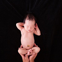 18天的臭宝，小名叫夏天。