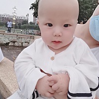 时间过得好快，我的小可爱一转眼可得这么大了，在一转眼就会跑了😄。