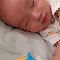 周六周日给公婆放假，让他们回老家了，正好我们也过个三口之家的周末，小冬宝是真心乖呀，从来不哭闹，...