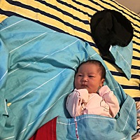 39周 1早上7.05肚子疼醒，去厕所，破羊水，见红，急急茫茫去医院，到医院3分钟肚子疼一次，大夫说上午就...