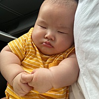 有经验的宝妈们，想问问大家用过的婴儿餐椅那个牌子的更实用一些