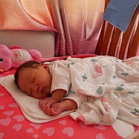 终于出院回家，睡觉都舒服多了。跟老公和公婆摊牌不要二胎，生孩子那天吓到老公了，他也不想我再生了，...