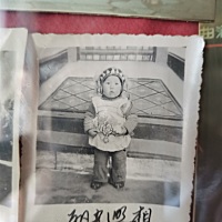 宝妈们，看看小米朵想不想幼时的我，因为老大都说像他爸，希望老二能遗传点我的😜😜