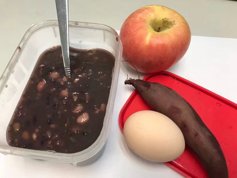 医院时候婆婆还熬粥给我送来