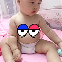 宝宝妈妈看着你一路成长过程，感觉时间过得太快了。一晃眼你都快十个月了，感慨万分……真的很幸福谢谢...