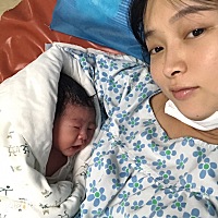 2020.8.19.早9点左右见红，无任何阵痛等 急忙赶到医院检查已11点了，做完所有检查被告知要住院观察，想...