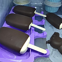 抓住夏天的小尾巴，来脆皮雪糕