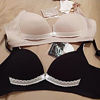 哺乳内衣大家都知道，但防溢乳垫是个啥呢？？😱😱 其实有的新手妈妈可能对喂娃吃奶这件事想得过于...