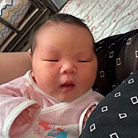 出生的时候怎么会那么丑。