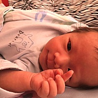 老天爷估计没有修改批次。。。总是出现跟这个年龄不相符的表情