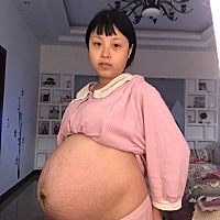 现在感觉就是一天耻骨酸酸的，晚上睡觉很费劲，呼吸困难，不好翻身，胎动厉害，尿特别多……现在胎盘成...
