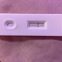 昨天试的，看看没有就放那了，也没看也没管，今天拿起来多多少少好像有点，亲们帮我看看，是不是有点啦😊