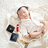 宝宝👶🏻15天月子里，爸爸妈妈永远守护着着你，我亲爱的小baby ！爱你😘么么哒