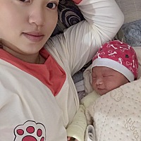 刚生宝宝怕奶水不来，现在奶水来了怕来太多了，主要他现在吃得了太少，才两天，我就涨奶了，好疼呀，真...