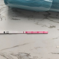 昨天排卵第九天还是白板 今早第十天测了刚一看也是白板 过了一会测排卵试纸发现弱阳3  就又把大卫拿来用...