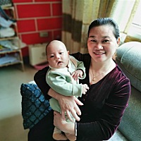 我的小宝贝今天不知道怎么了，明明很困，却不睡，抱着睡也才十几分钟就醒，好担心呀