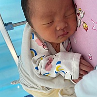 刨腹产小米妮一枚 妈妈的小棉袄