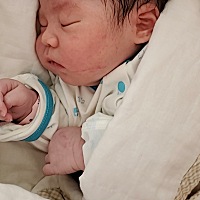 2015年9.19号剖腹产生了大宝，2020年我的本命年迎来了二宝，姐弟两阳历生日在一天，姐姐39周破羊水了，...