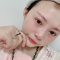 我和我老公结婚才几个月！但是压力真的特别大！我也特别省！还欠了好多钱！我前几天来娘家玩是因为我妈...