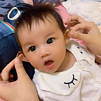 出生母乳不够一直混合喂养 现在两个多月了 饿着都不吃奶粉 母乳又吃不饱 太心疼了 有没有同款的 该怎么...