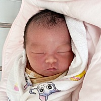 二胎超快顺产女宝宝，6斤8两，无侧切无撕裂，希望大家都平安顺利生下宝宝