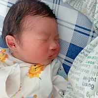 家人都很开心又添一枚MM，老公一直希望能再有个小棉袄现在如愿了大宝贝叫了快10个月的妹妹，宝贝健健康...