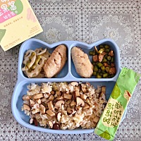 10月辅食打卡day13 叮～今日午餐比较丰富哦，配上海苔花生酱，好吃停不下来！