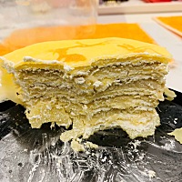 有些事已经发生了，就不要纠结了，你要相信命中注定，谁都拗不过天