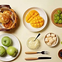 卵巢早衰吃什么调 理？维生素D与激 素有一定的关联，长期坚持服用能起到调 理雌激 素平衡的作用。坚果、...