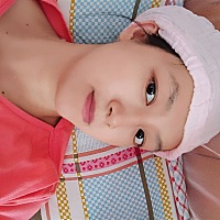 宝宝出生两个星期了，在医院还得呆一段时间，黄疸和白细胞要治疗观察半个月之久。仔仔在医院最关心他的...