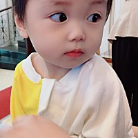 自从有了你，我的世界变得万般凌乱，自从有了你，我的世界也变得万般美好。