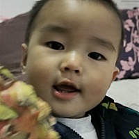 儿子以前都是自己带的，由于换工作单位了，上班这两个月以来，平时，他奶奶带，我周末回老家带他两天。...