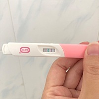 图一今天早上测到的峰值 图二是下午两点，好像变弱了，我是准备排卵吗，求指教。