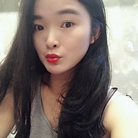 小红豆2个月开始自己会抬头 现在稳稳地90度老母亲很欣慰