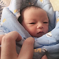 喜提天蝎座女宝一枚，这小脸长的真俊俏，太讨喜啦！么么哒！
