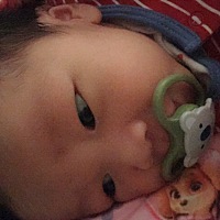 最近面临崩溃 这小子每晚一小时就要喝奶 每次喝半小时 喝得少还不认真喝 有时候 一小时拉一次屎 …… 为...