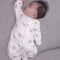 21岁生的大宝23岁生的二宝，二宝出生后结扎了，没想到，6年后疫情期间还能跟风怀上鼠宝宝，当时以为是月...