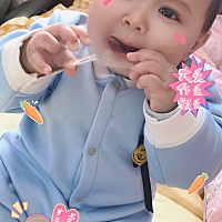 各位宝妈们，你们是怎么给宝宝断得夜奶，我家小宝宝夜奶🉐吃三四回