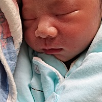 37 2生了，顺产男宝宝，6.8两，干干净净🥰🥰🥰